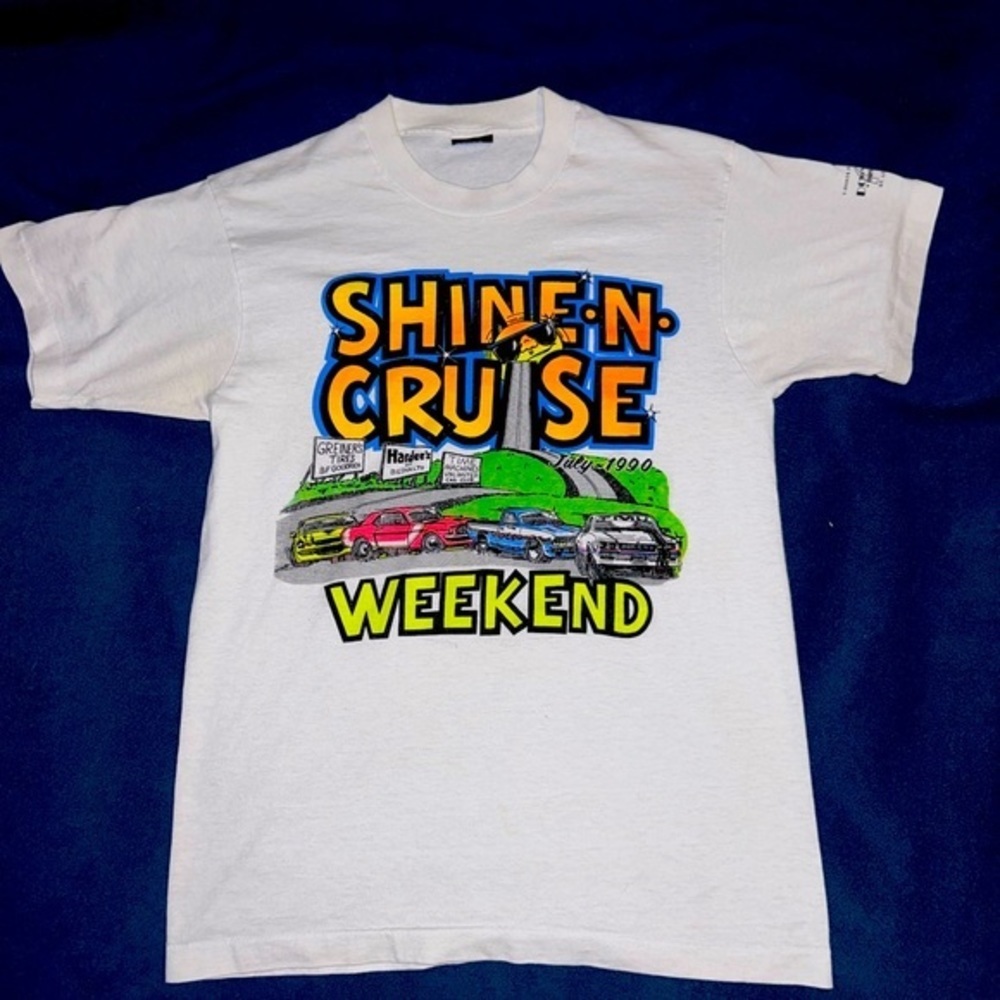 Vintage 1990 Shine N’ Cruise T-shirt. Looks brand new. No wear on graphics.